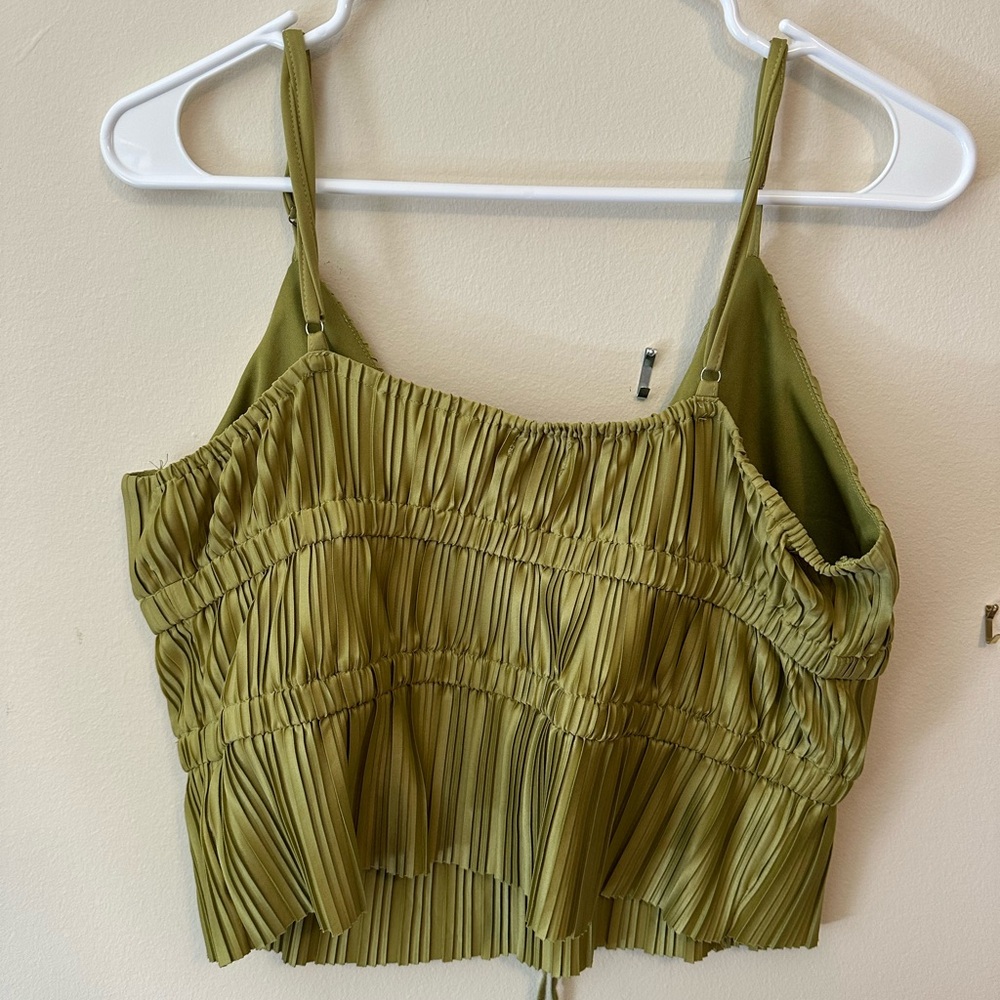 Lulu’s matching green set - Picture 3 of 4